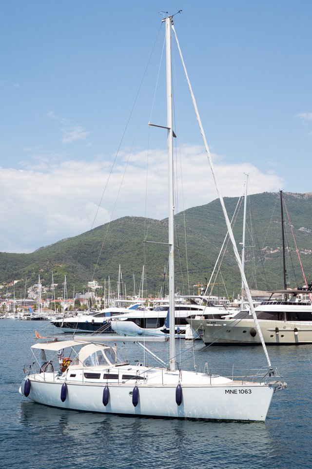 Sun Odyssey 40.3(3cab/2wc) „Azure“ als Charteryacht