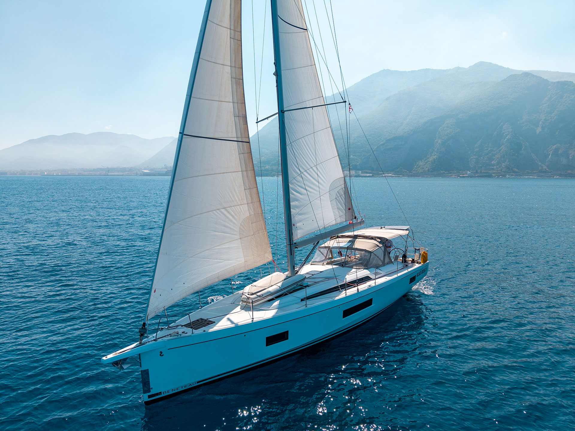 Oceanis 51.1 (5+1 cab, 3+1wc) „Elettra“ als Charteryacht