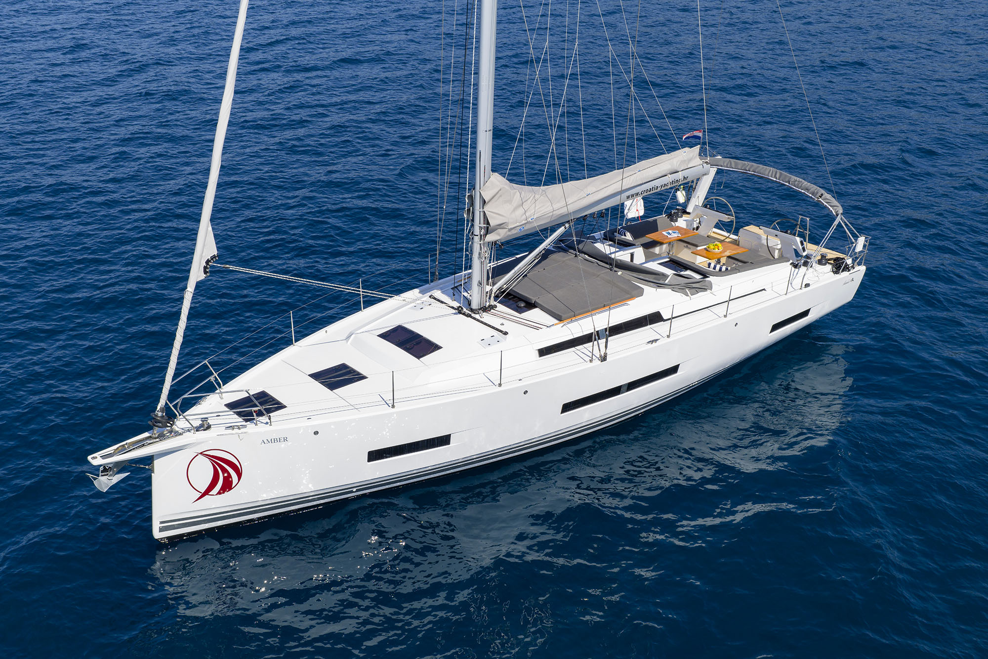 Hanse 510 „Amber - OW“ als Charteryacht
