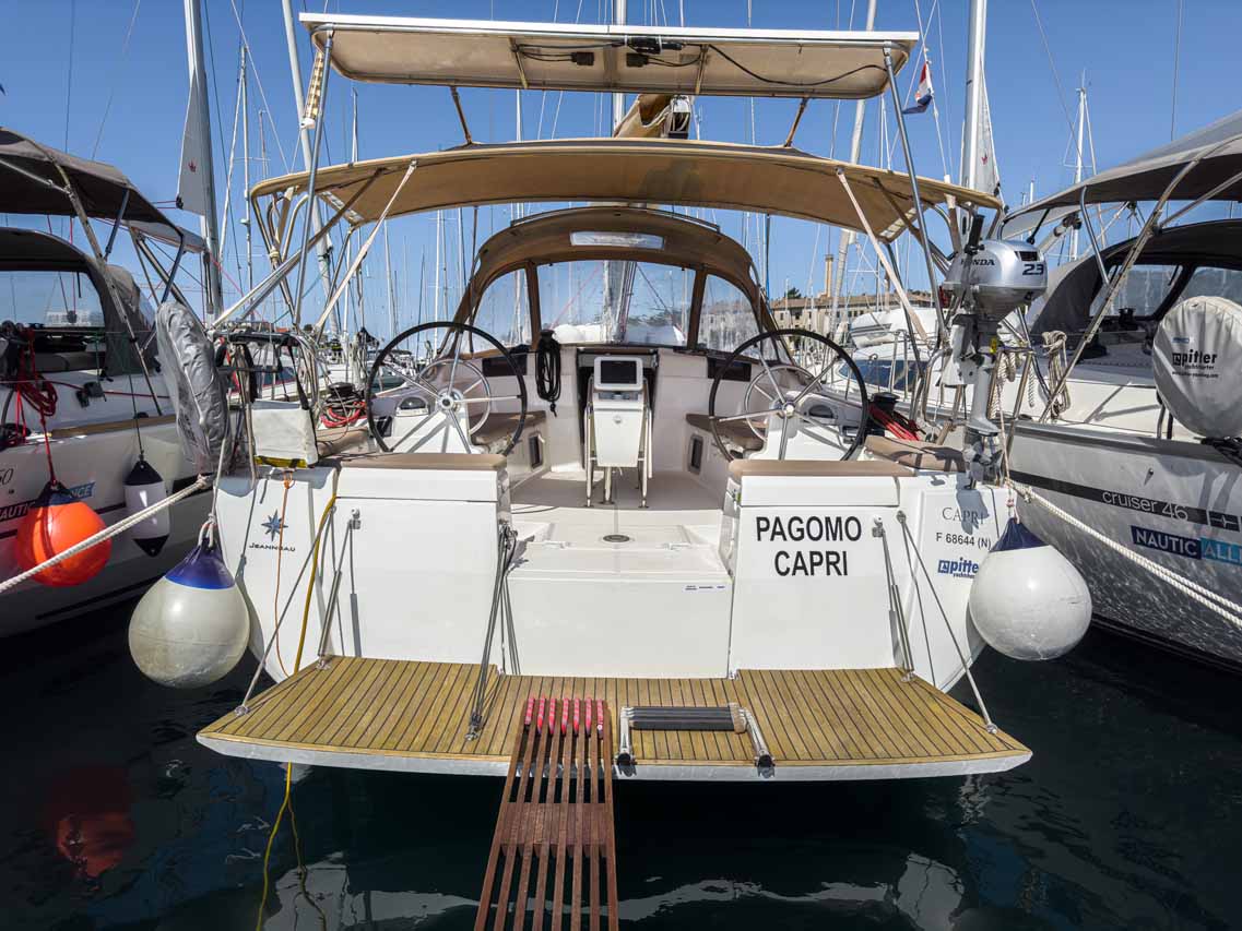 Sun Odyssey 449 „Pagomo capri“ als Charteryacht