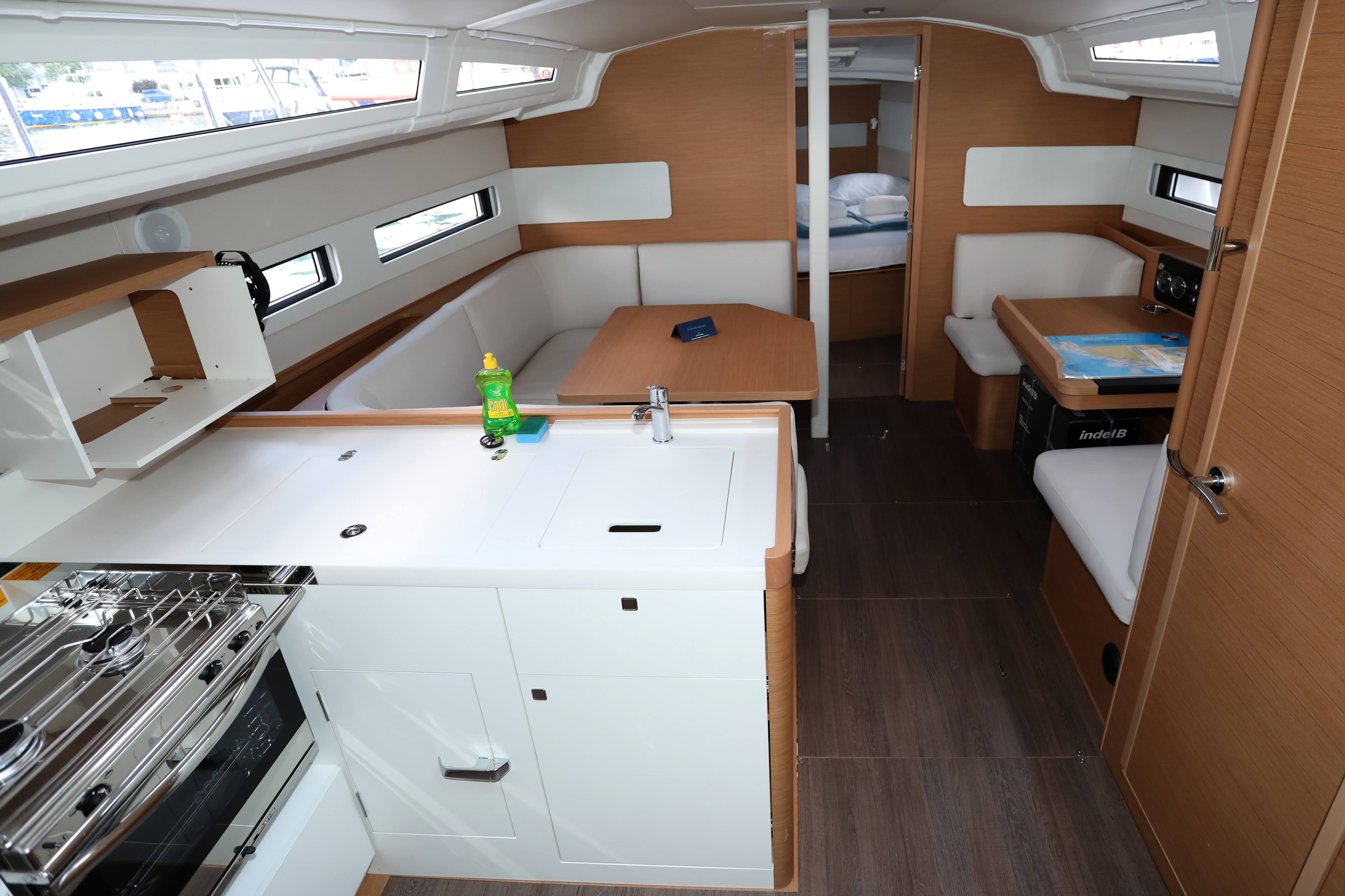 Sun Odyssey 415 Nuria, Foto 3