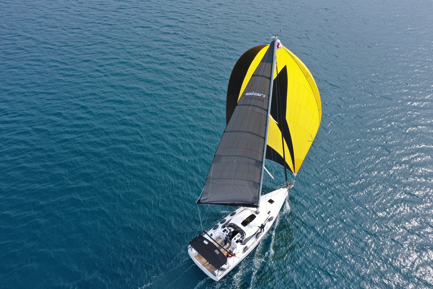 Elan E6 Sailing Grace, Foto 3