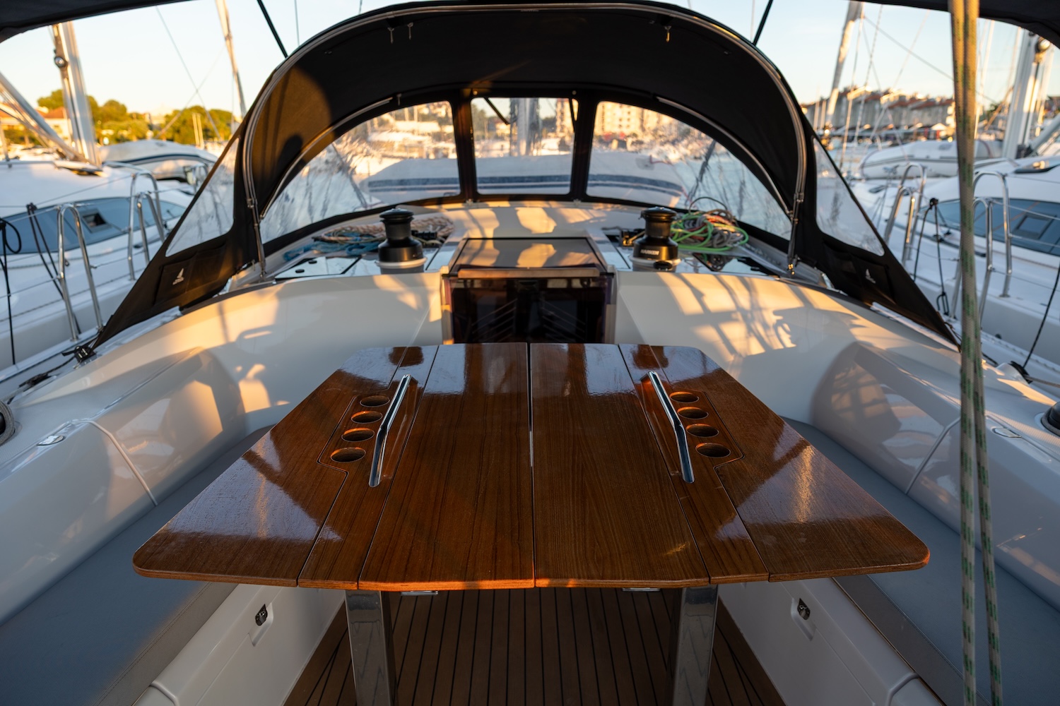 Elan E6 Sailing Grace, Foto 5