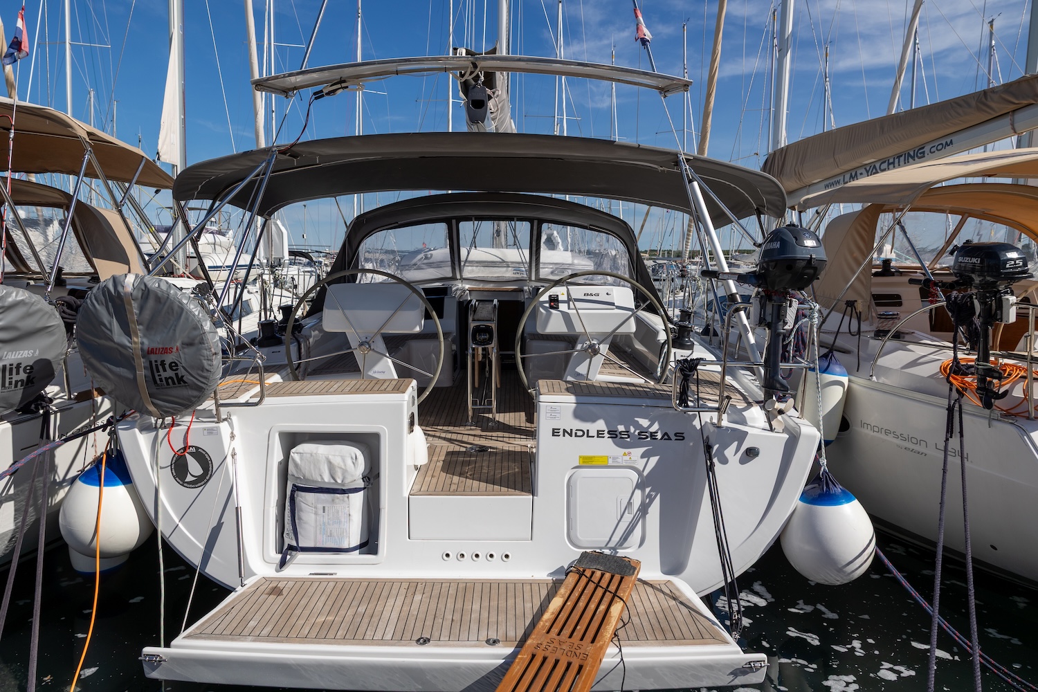 Hanse 458 (4cab/2wc) „Endless Seas“ als Charteryacht