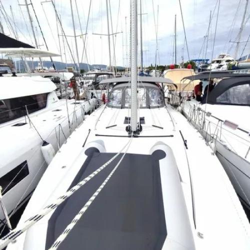 Bavaria C42 Oktana, Foto 5