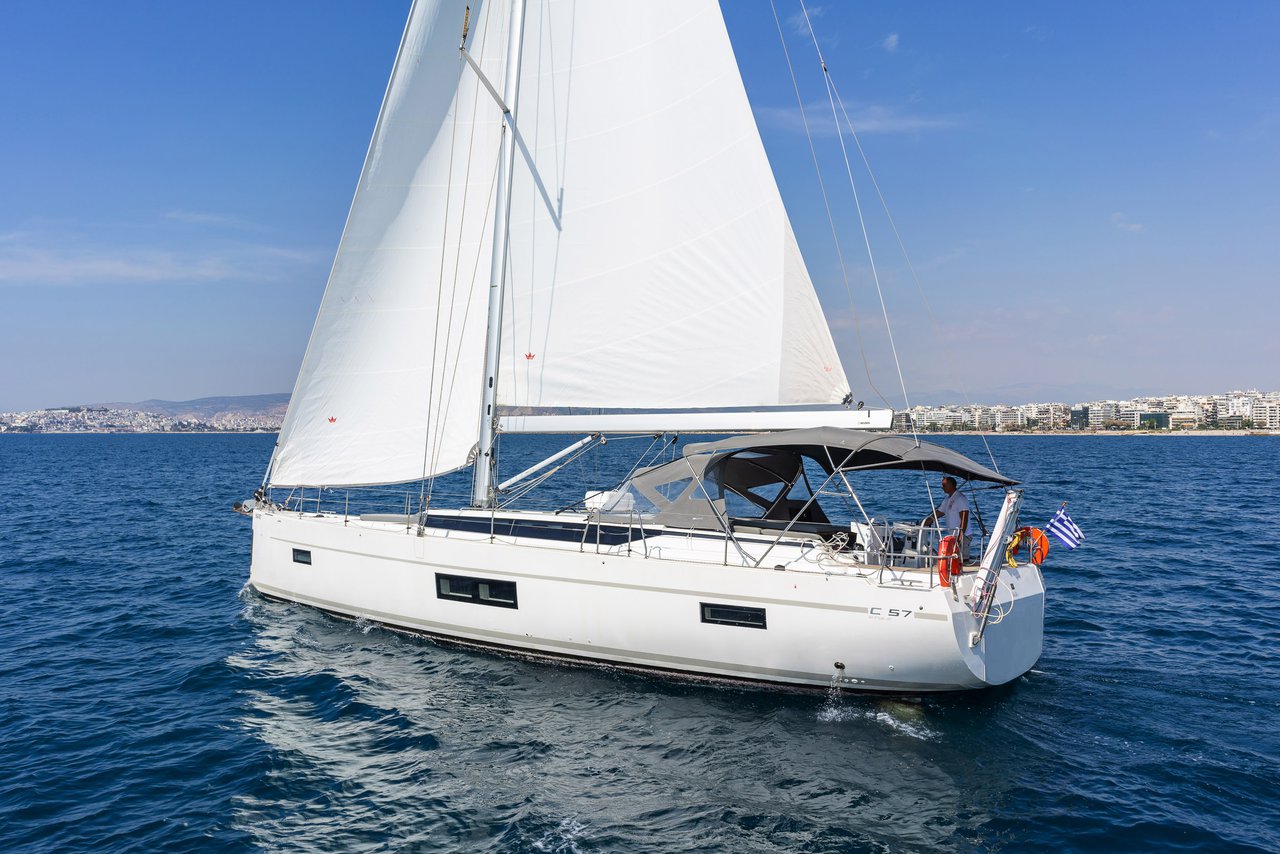 Bavaria C57 „Seacret“ als Charteryacht