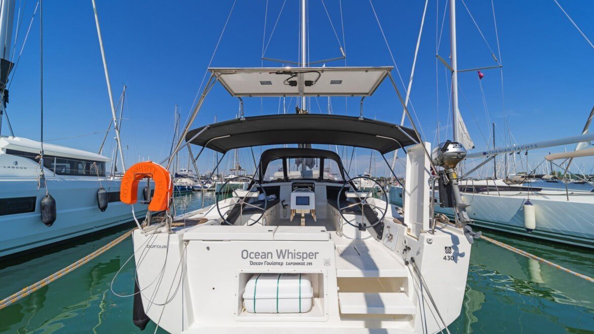 Dufour 430 Grand Large (4cab) „Ocean Whisper“ als Charteryacht