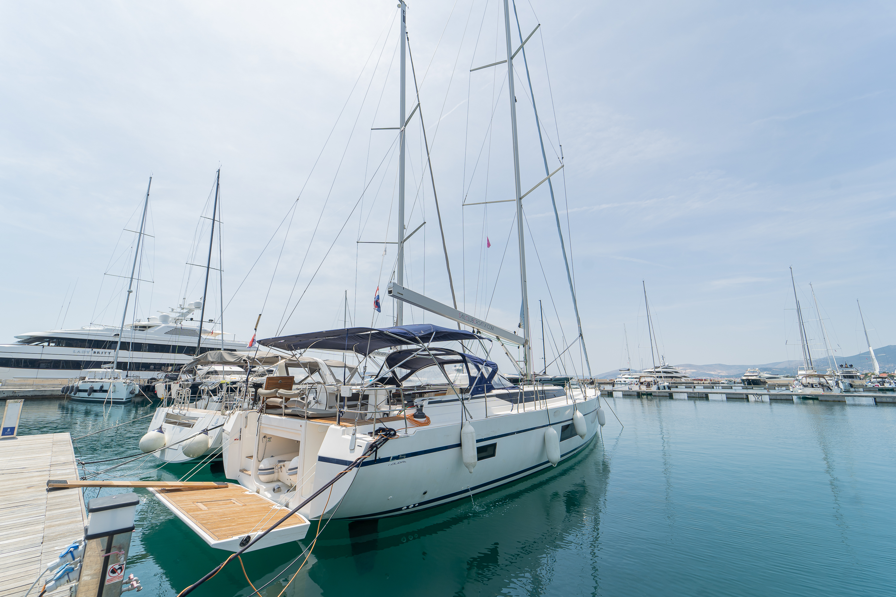 Bavaria C57 Holiday „Blue Beyond“ als Charteryacht