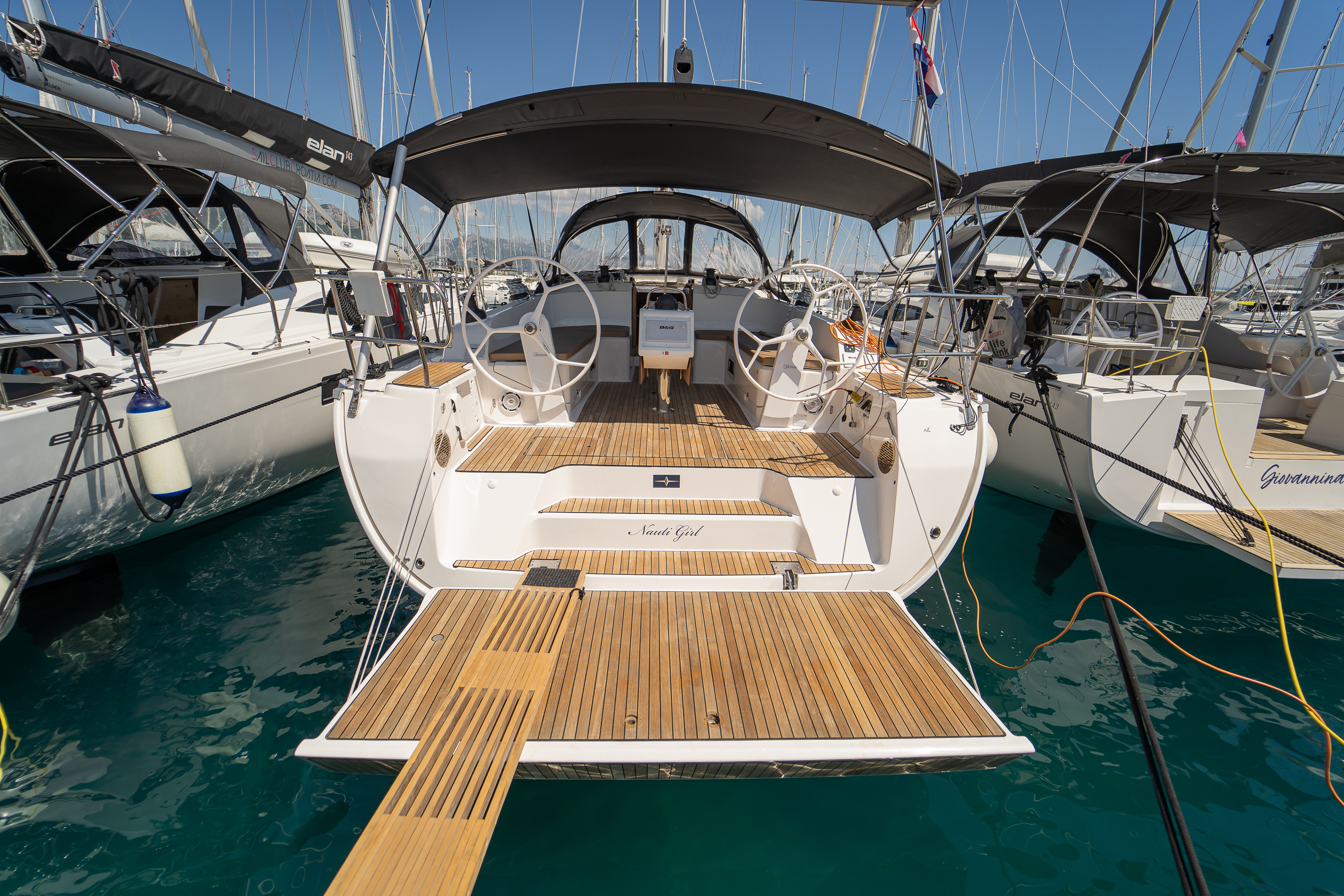 Bavaria Cruiser 46 Nauti Girl, Foto 3