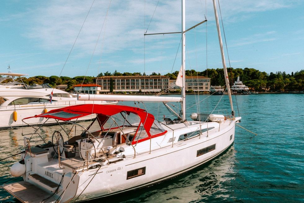 Oceanis 46.1 (5cab/3wc) „Ariel“ als Charteryacht