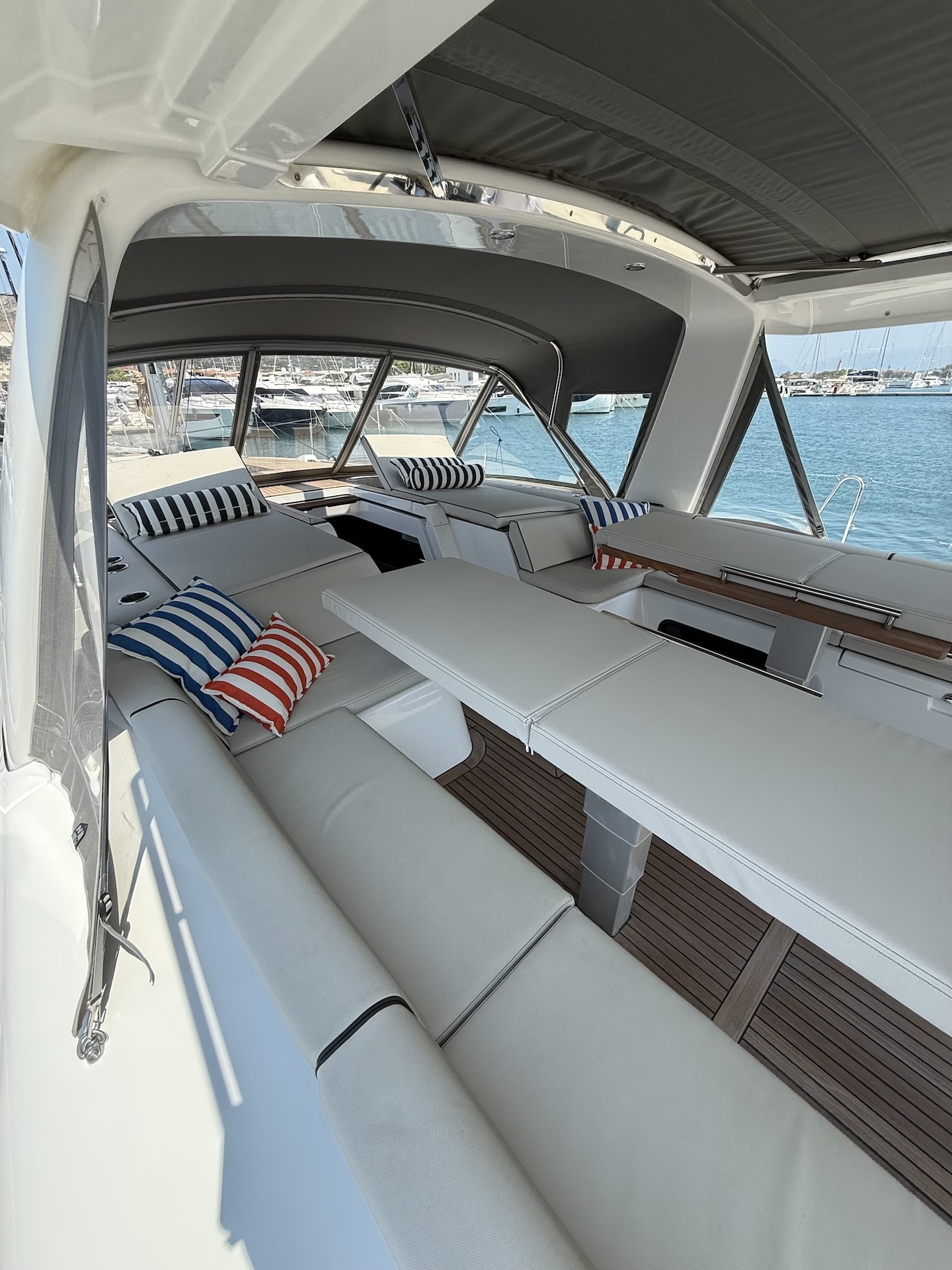 Oceanis Yacht 60 Scorpio III, Foto 4