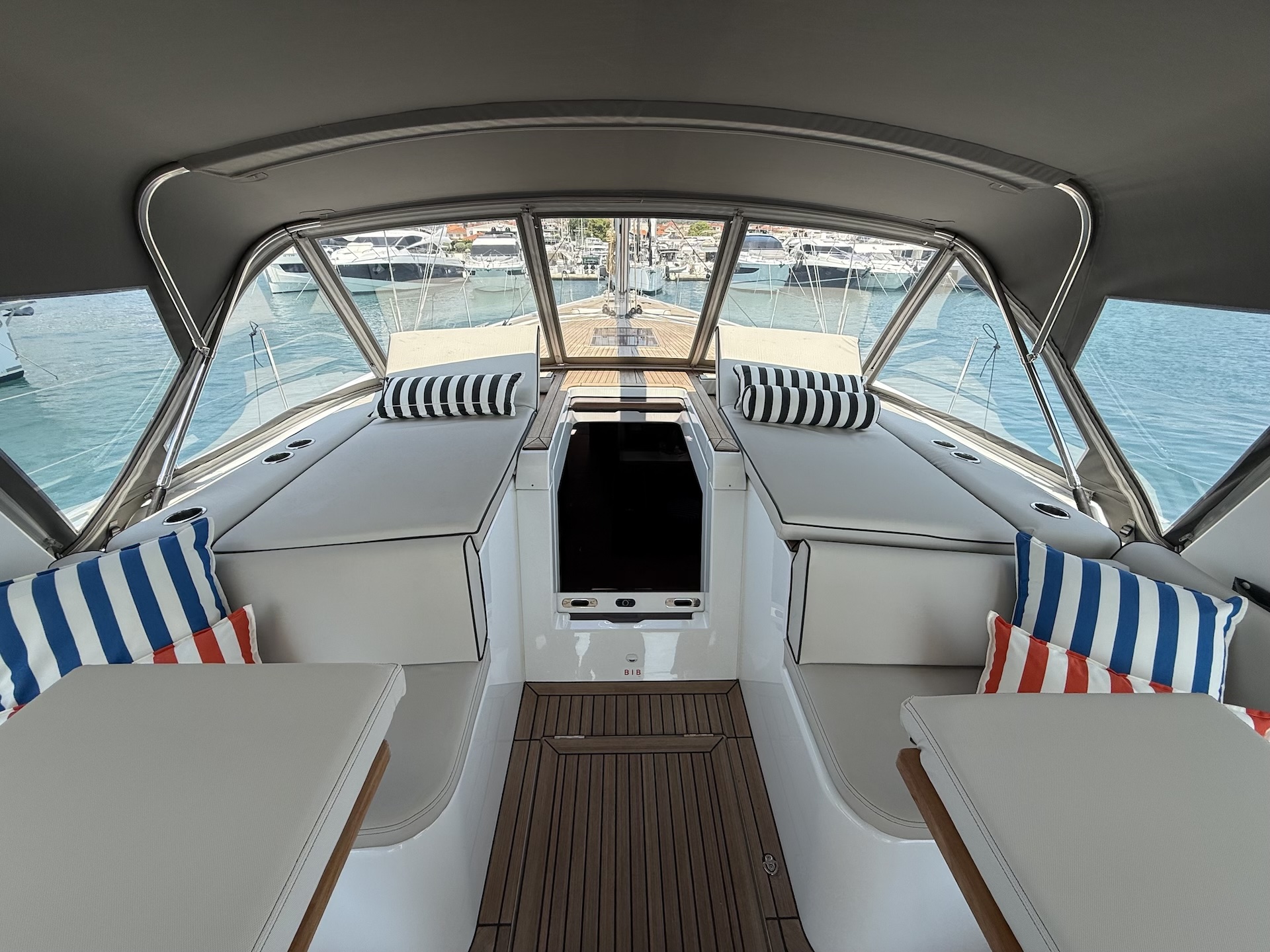 Oceanis Yacht 60 Scorpio III, Foto 5