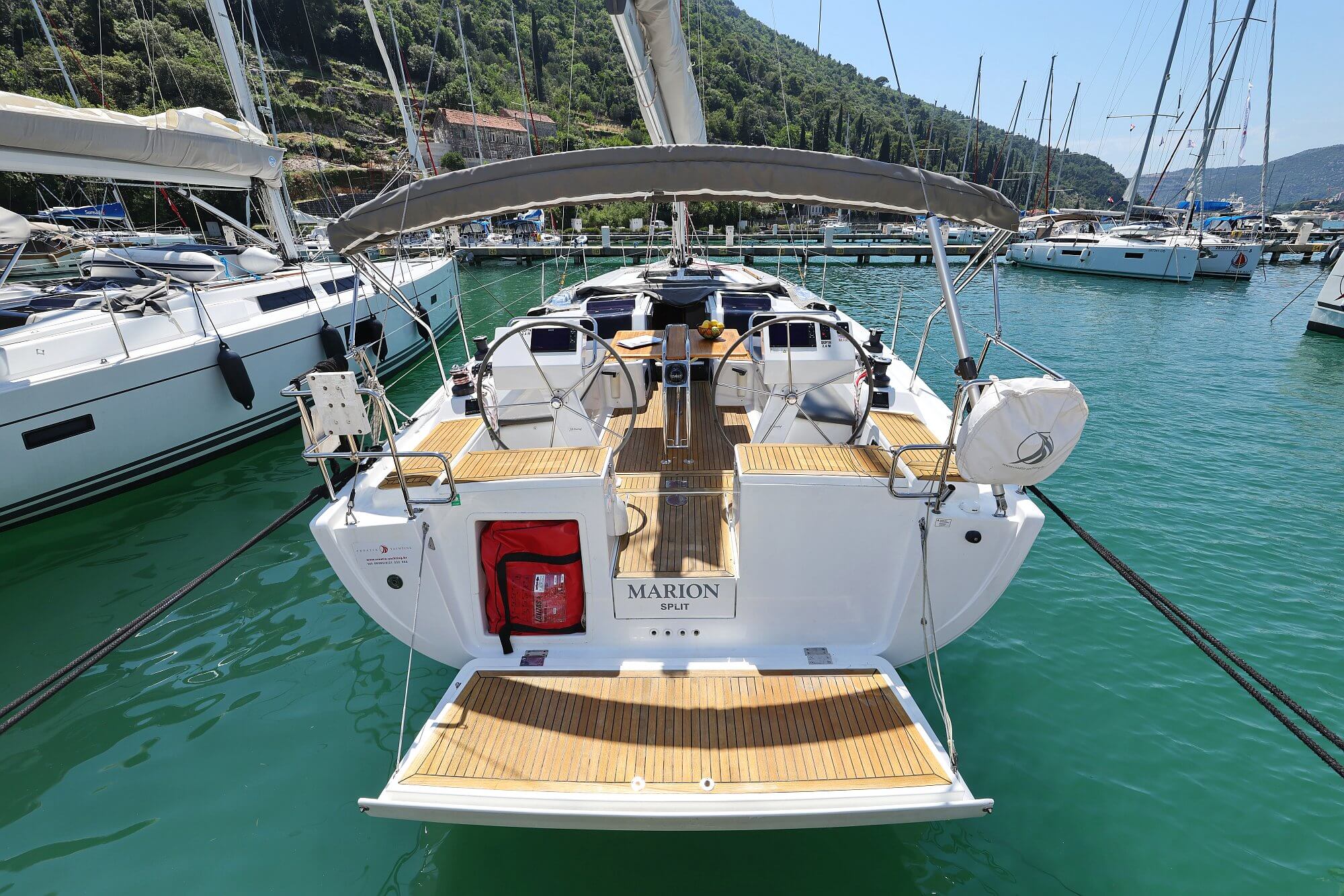 Hanse 455 (4cab/2wc) „Marion“ als Charteryacht