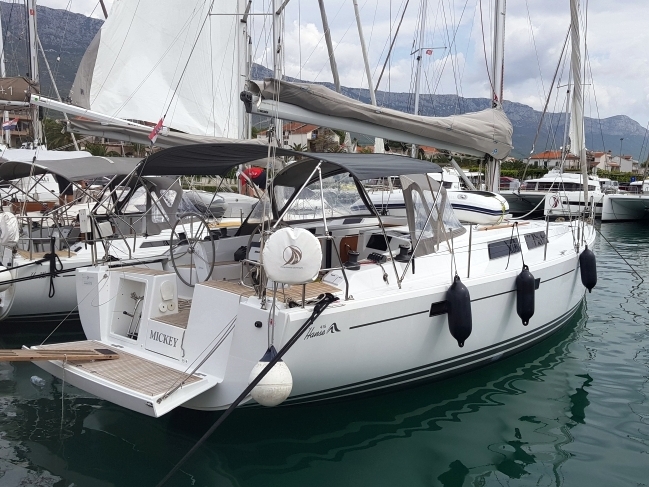 Hanse 415 „Mickey“ als Charteryacht