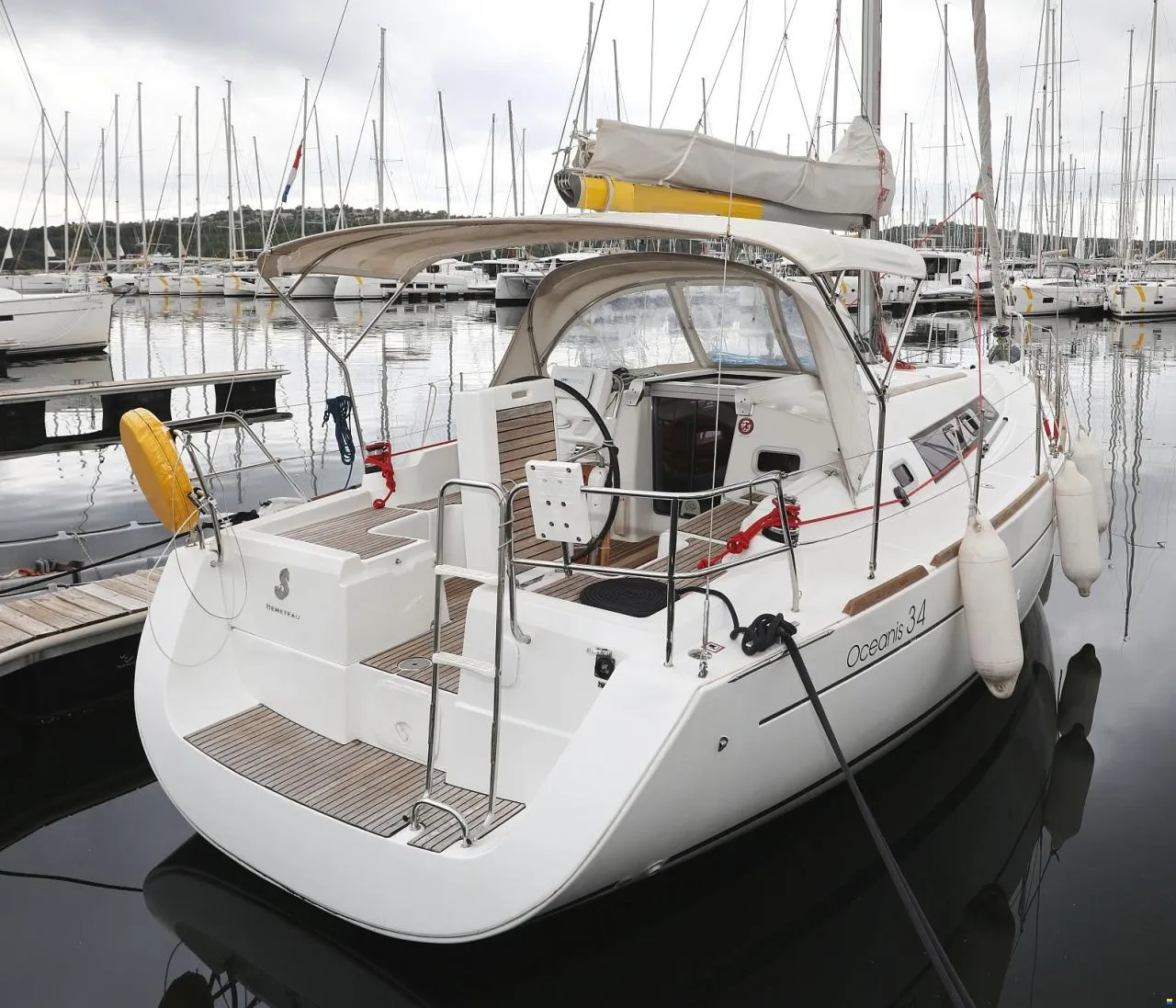 Oceanis 34 (3 cab) „Star Elisabeth“ als Charteryacht