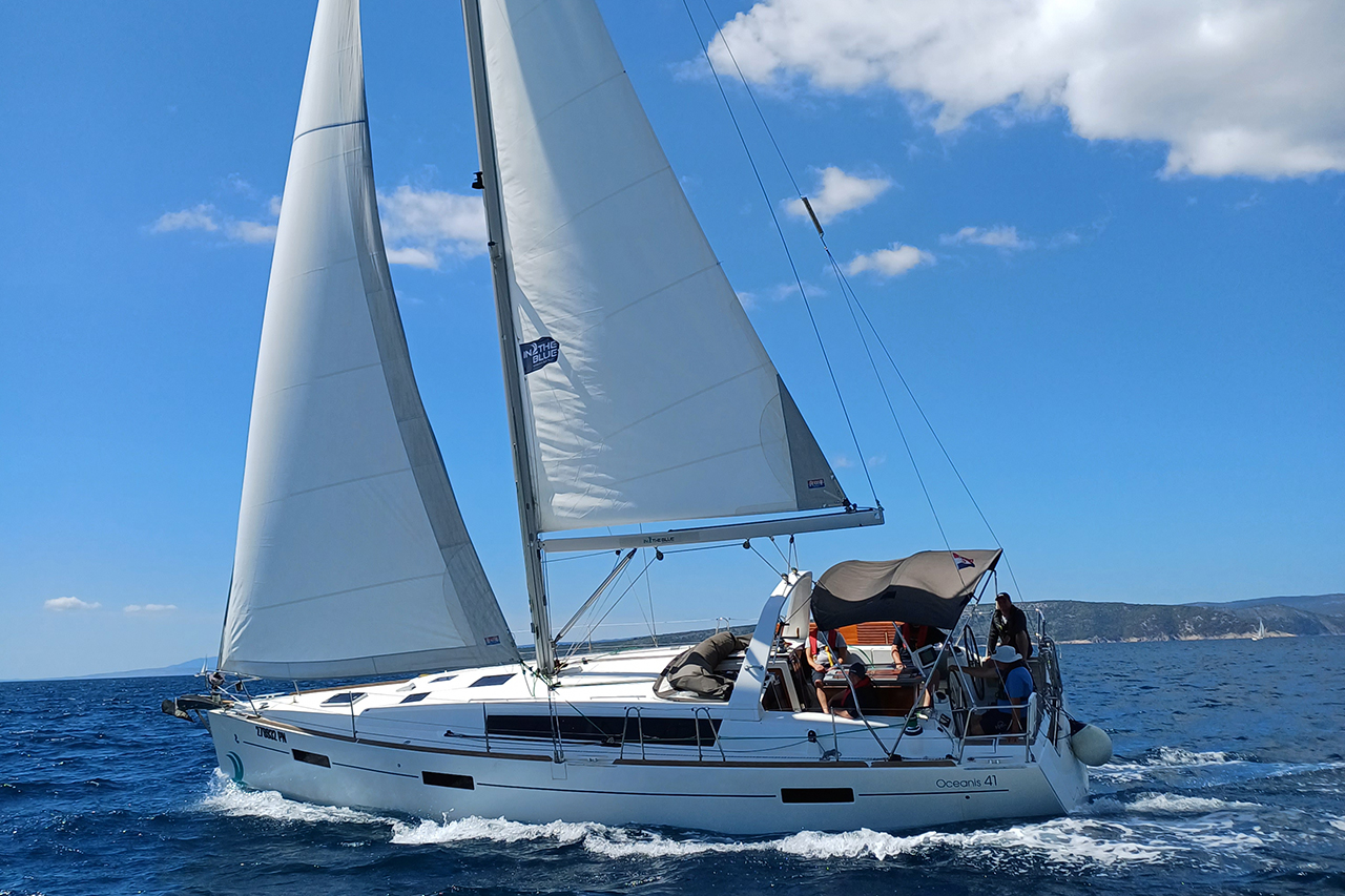 Oceanis 41.1, Foto 2