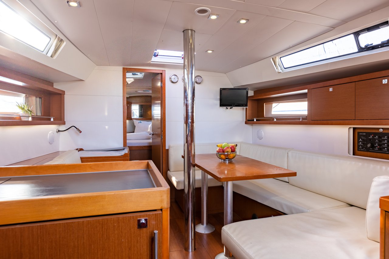 Oceanis 41.1, Foto 5