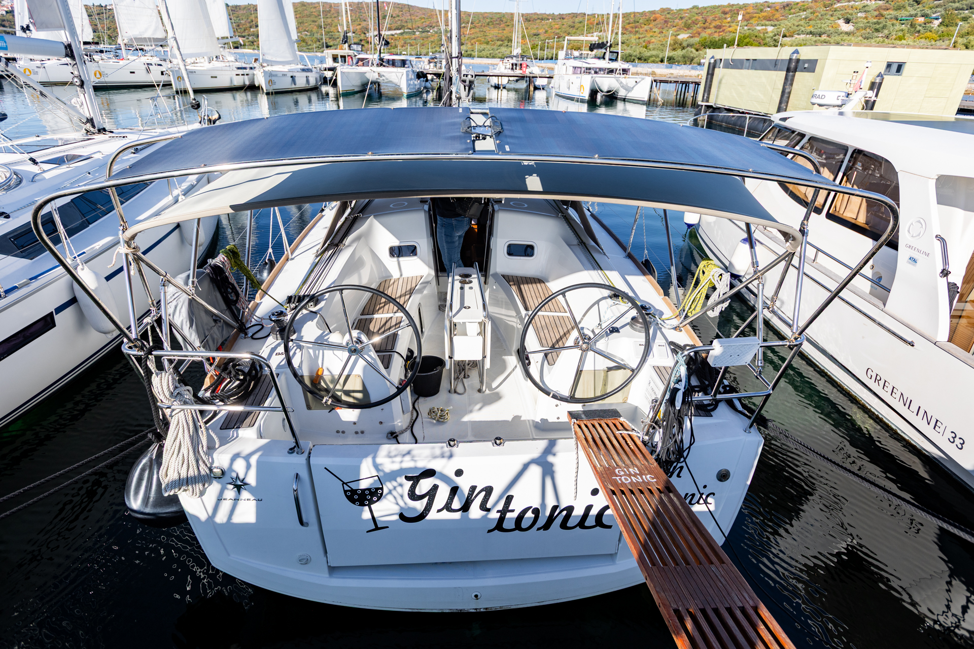 Sun Odyssey 349 (3cab) „Gin Tonic“ als Charteryacht