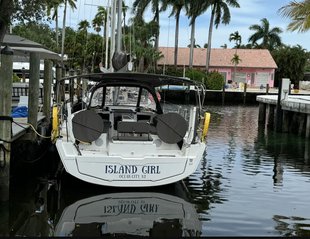 Dufour 37 (3 cab.) „Island Girl“ als Charteryacht