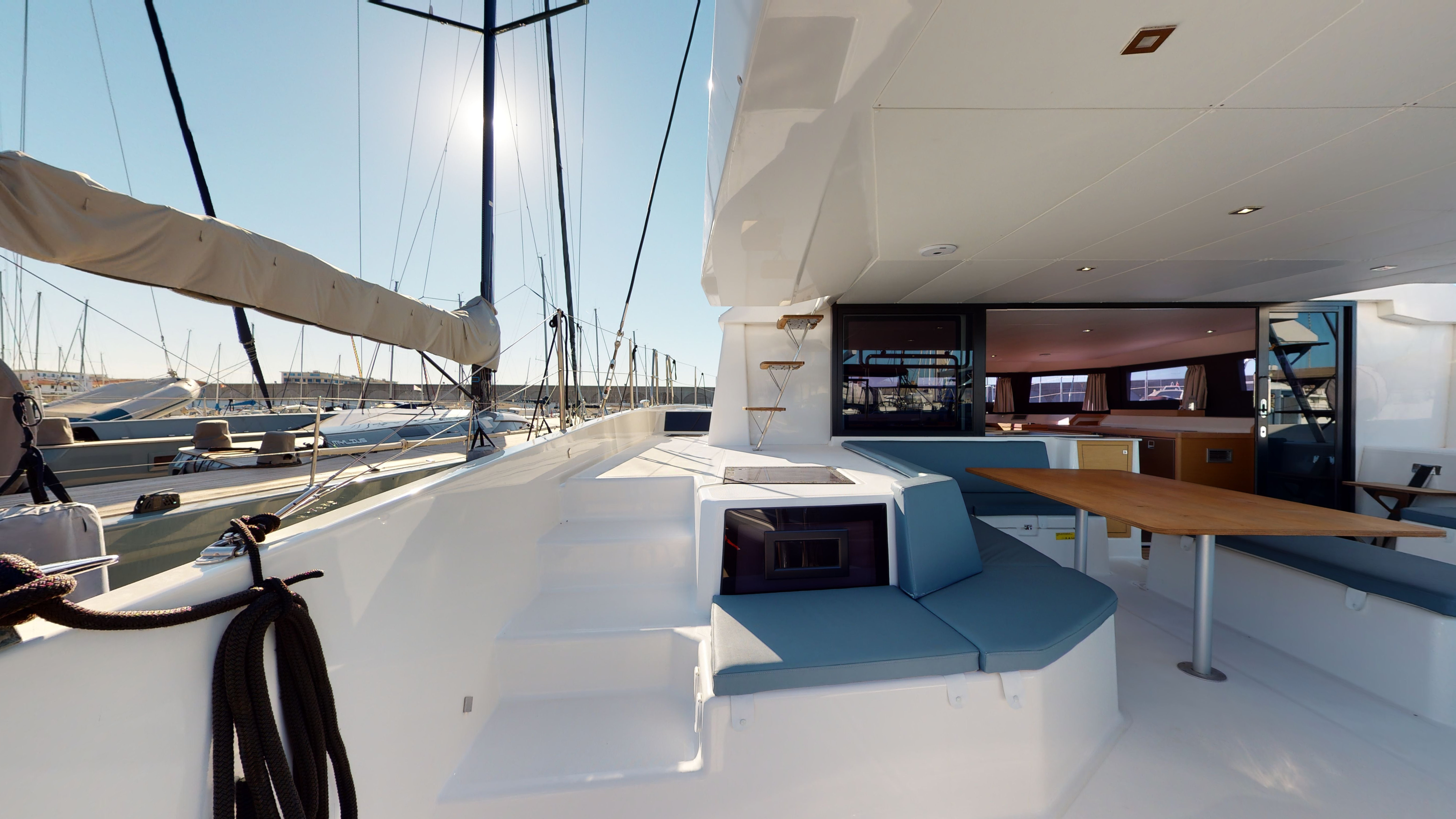 Dufour 48 Catamaran Vittoria, Foto 4