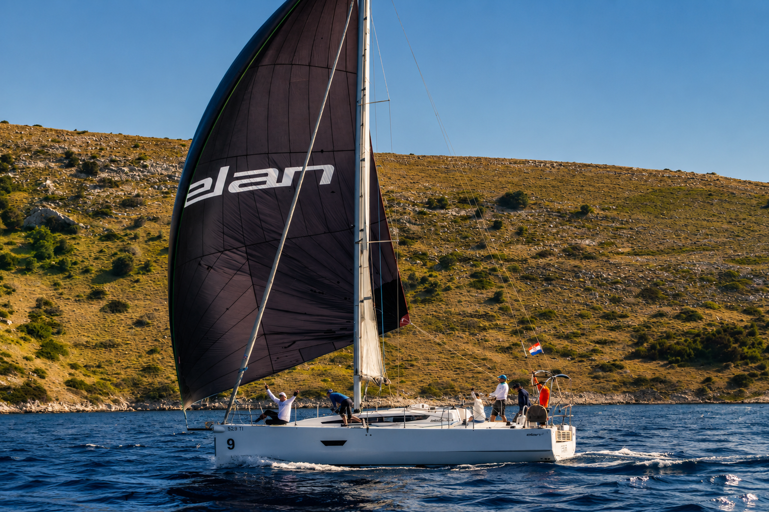 Elan E4 Cesar, Foto 5