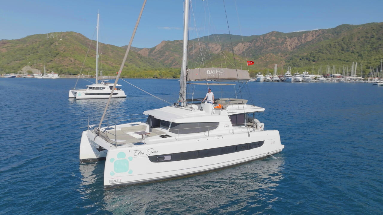 Bali 4.6 „Ediba Senior“ als Charteryacht