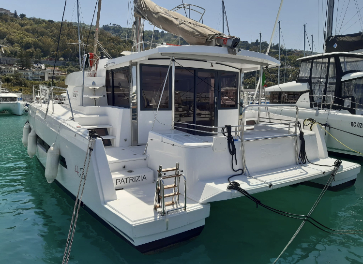 Bali 4.3 (4+2Cab/4wc) „Patrizia“ als Charteryacht