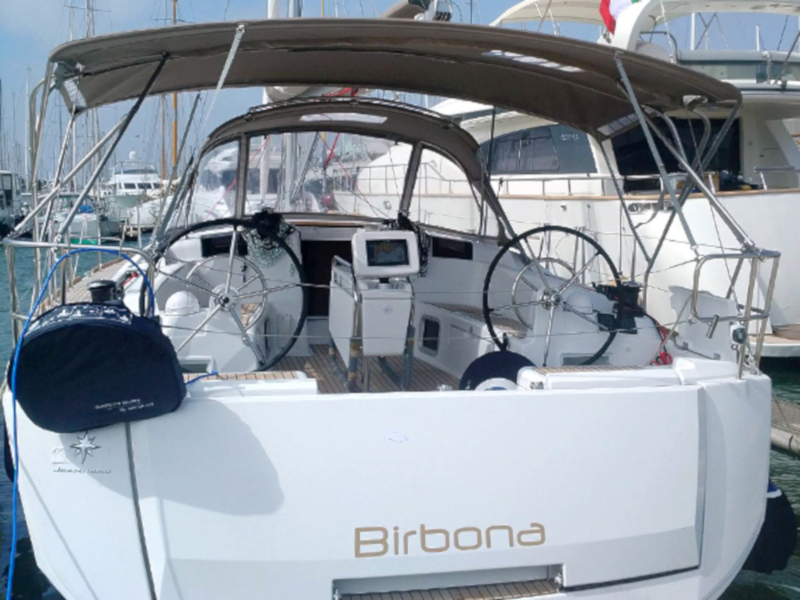 Sun Odyssey 449 „Birbona“ als Charteryacht