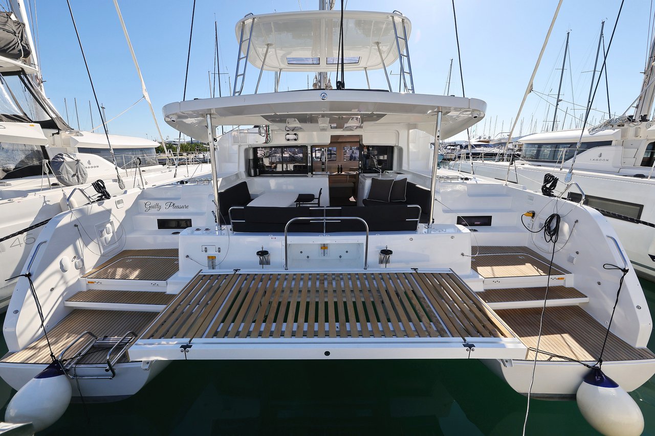 Lagoon 46 (4+2cab) „Guilty Pleasure“ als Charteryacht