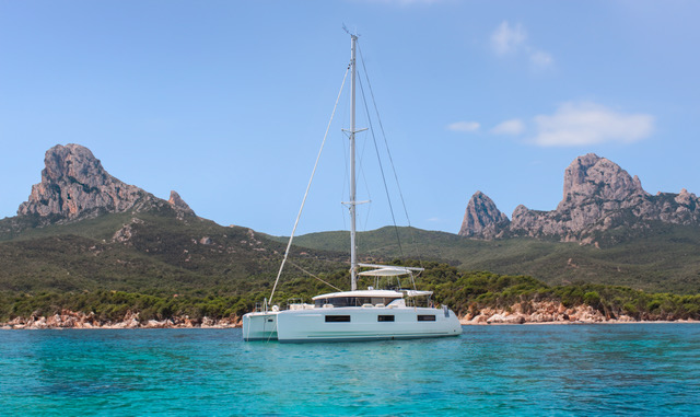 Lagoon 46 (4+2cab) „L'Orceo“ als Charteryacht