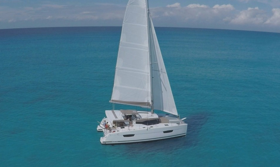 Isla 40 Seas The Day