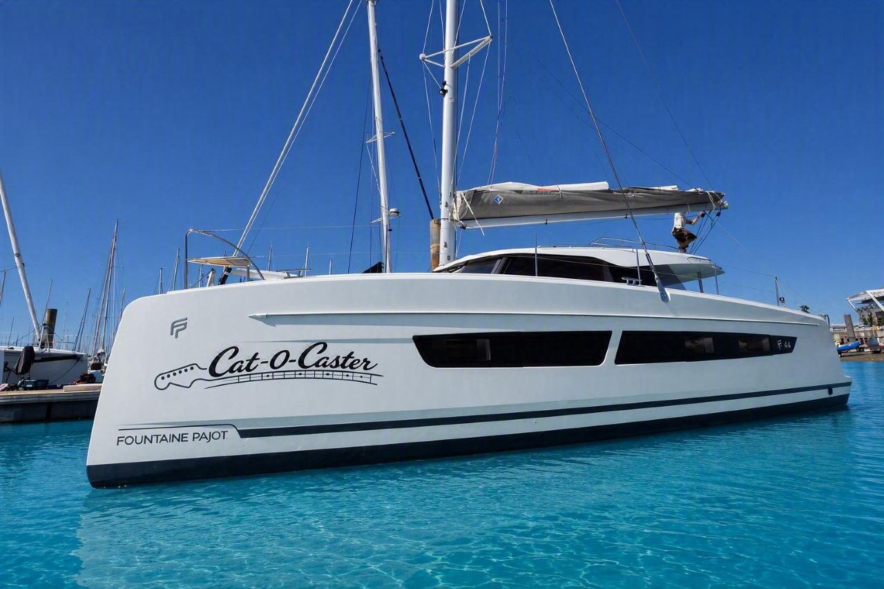 Fountaine Pajot New 44 Maestro „Cat-O-Caster“ als Charteryacht
