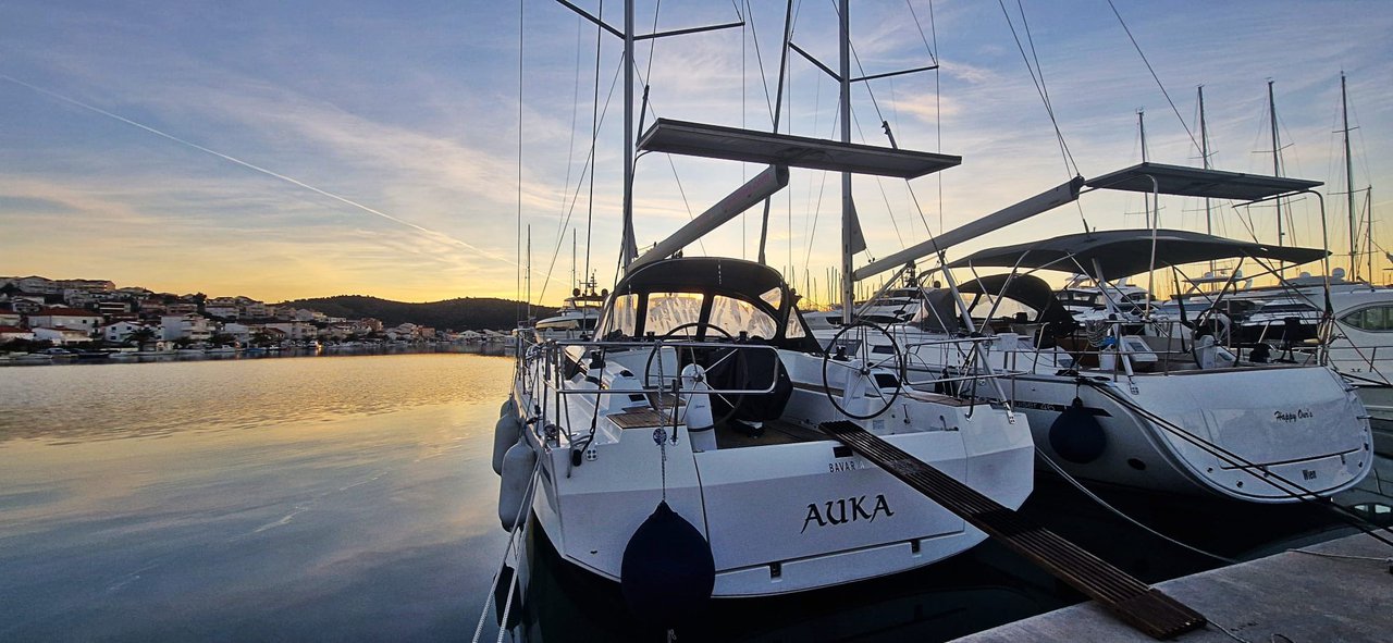 Bavaria C42 Auka