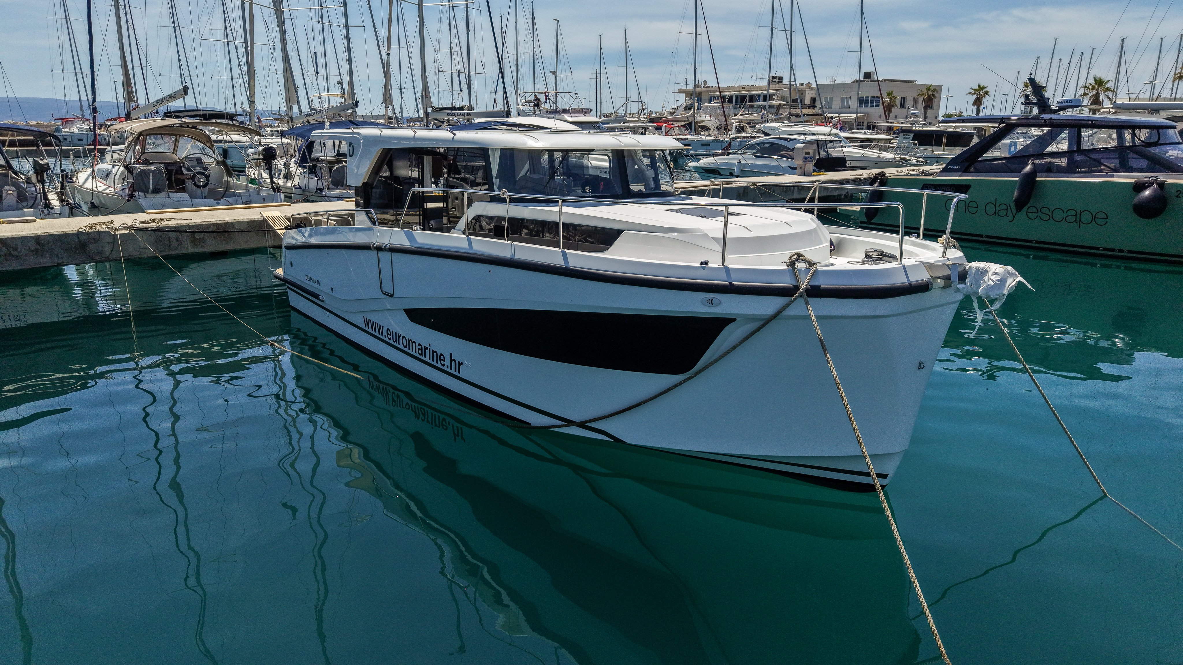 Delphia 10 Sedan Summer Kiss · ACI Marina Split