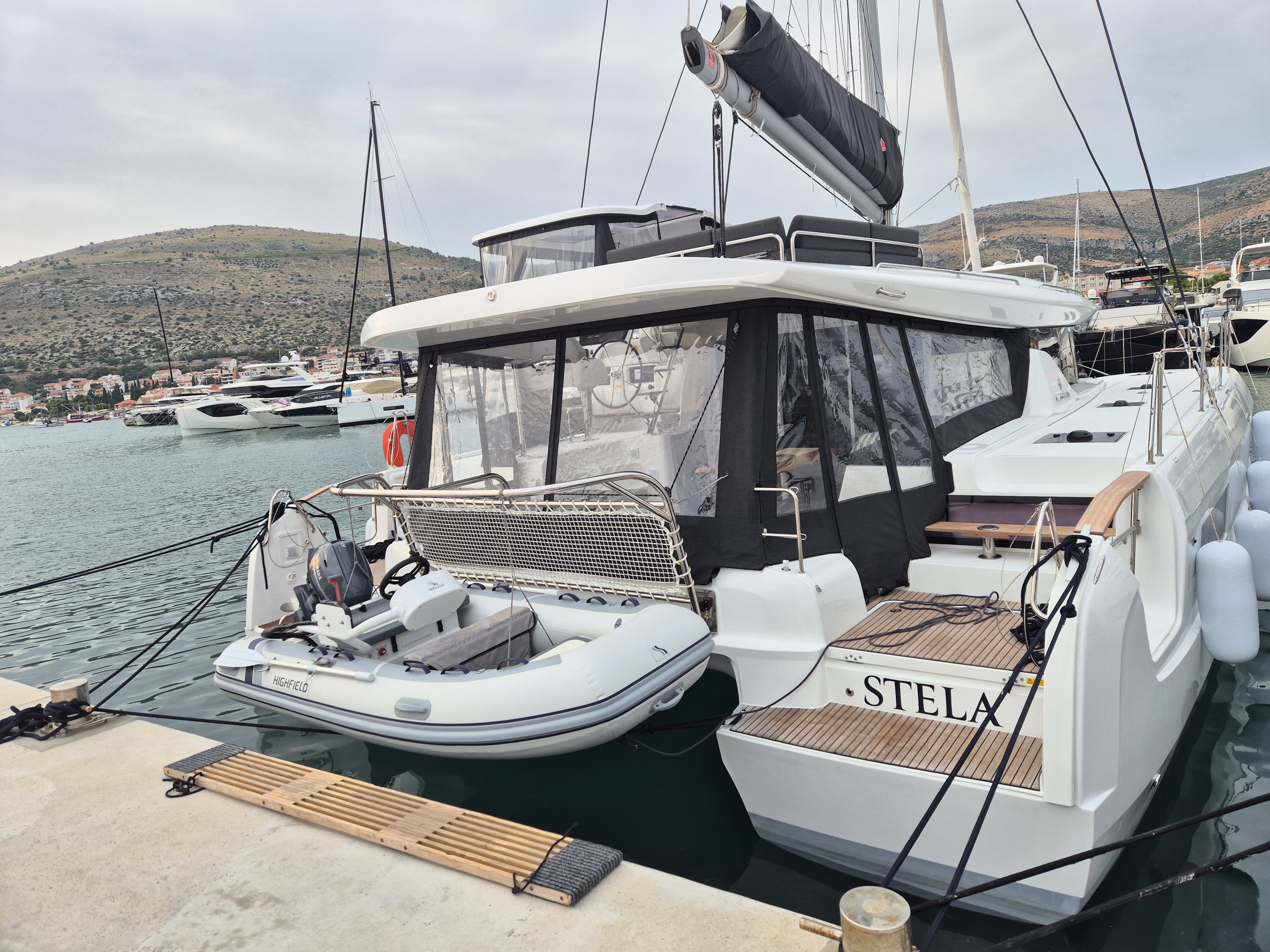 Lagoon 43 Stela, Foto 4