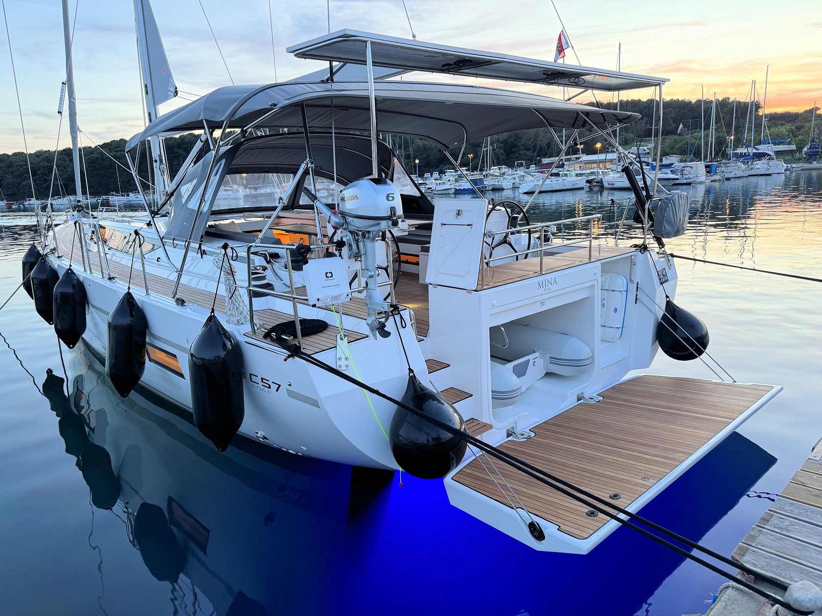 Bavaria C57 Style Mina, Foto 2