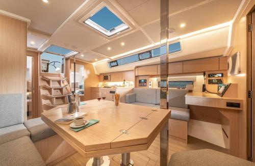 Bavaria C42 Maia, Foto 3