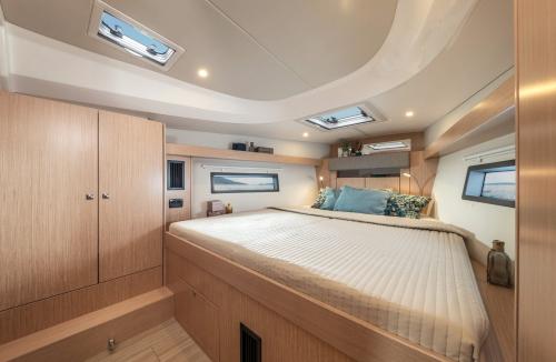 Bavaria C42 Maia, Foto 4