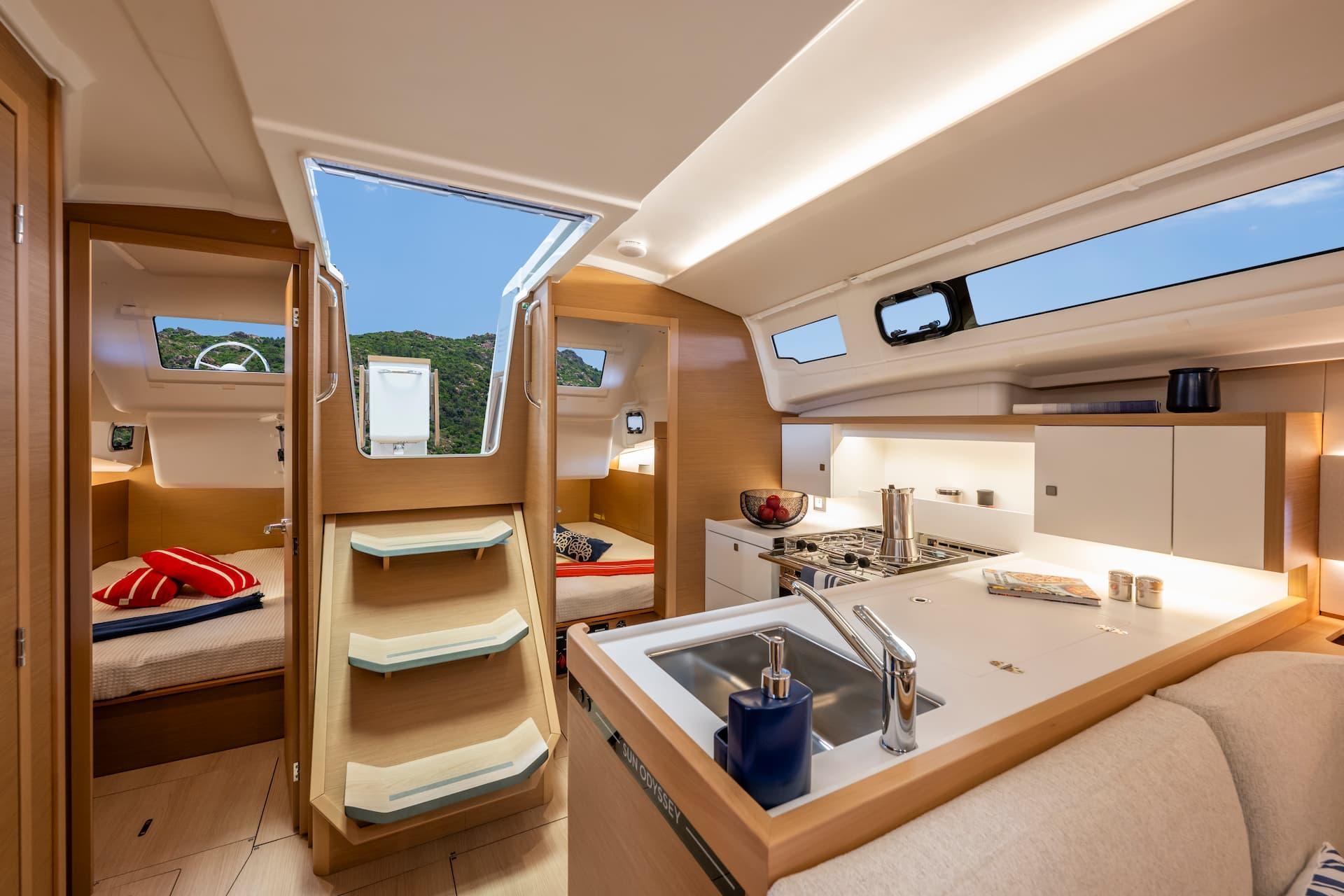 Sun Odyssey 415 Sutivan, Foto 3