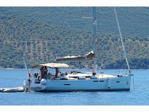 Sun Odyssey 419 Eione
