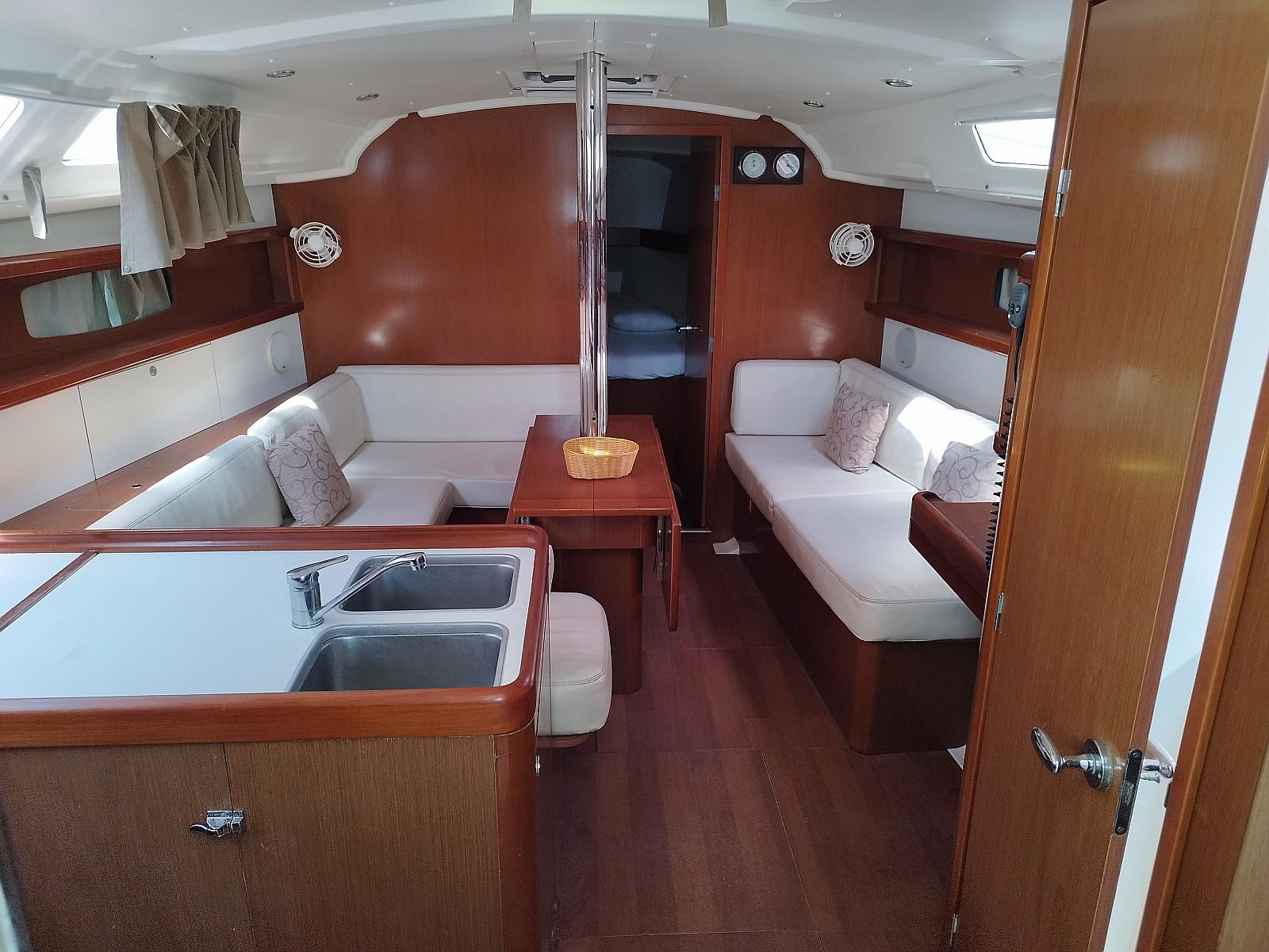 Oceanis 37 MINA, Foto 5
