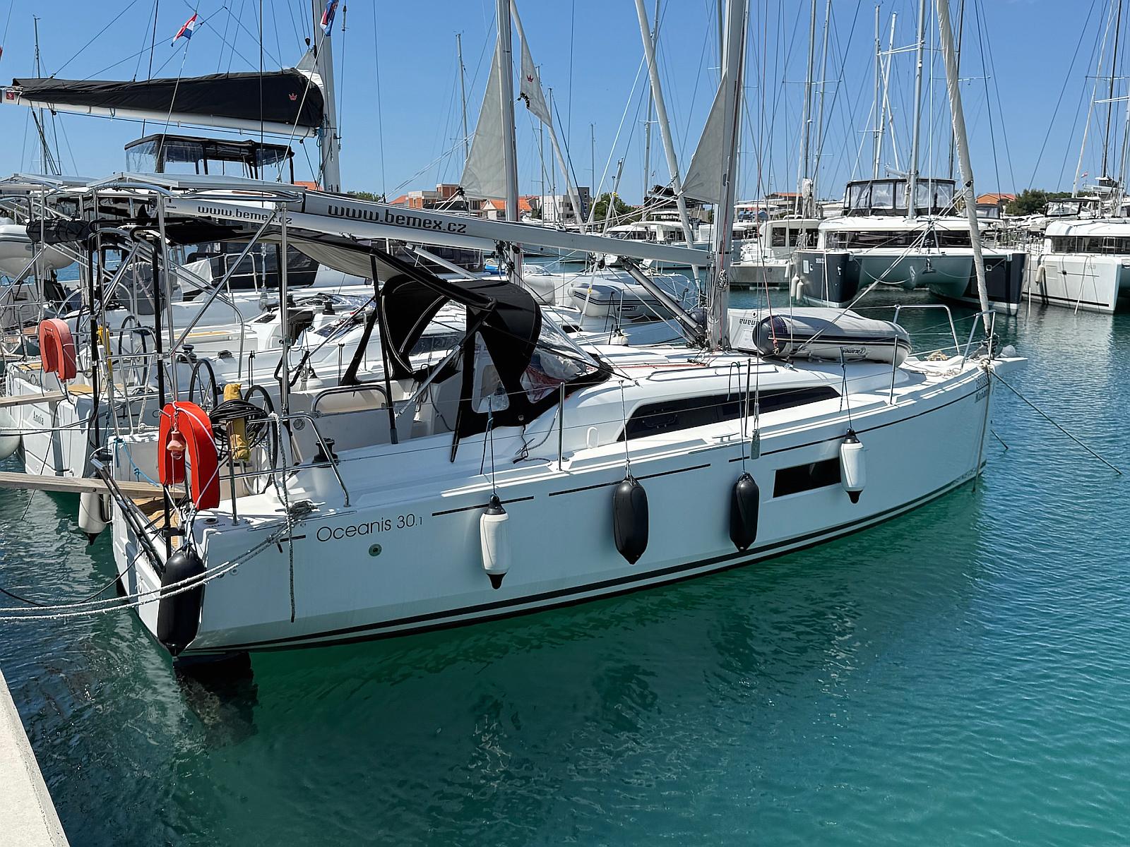 Oceanis 30.1 Mañana, Foto 3