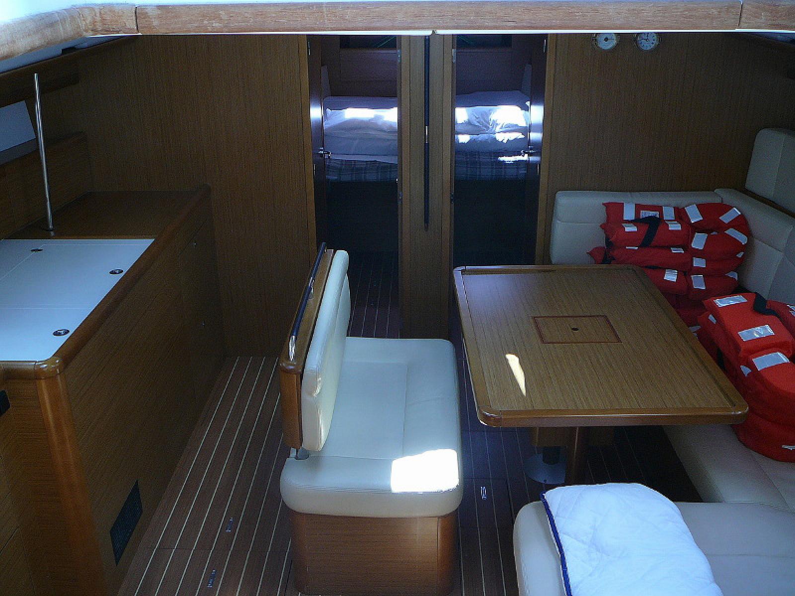 Sun Odyssey 49i Vila I, Foto 4