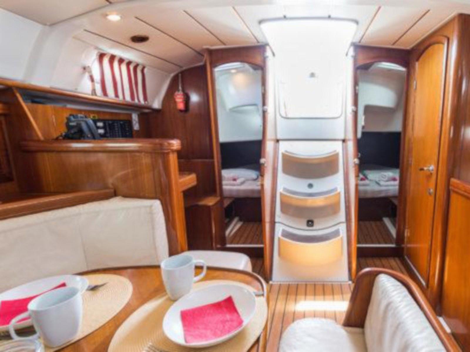 Oceanis Clipper 411 Simonetta (Bow Thruster, electric heads, Solar Panel), Foto 5