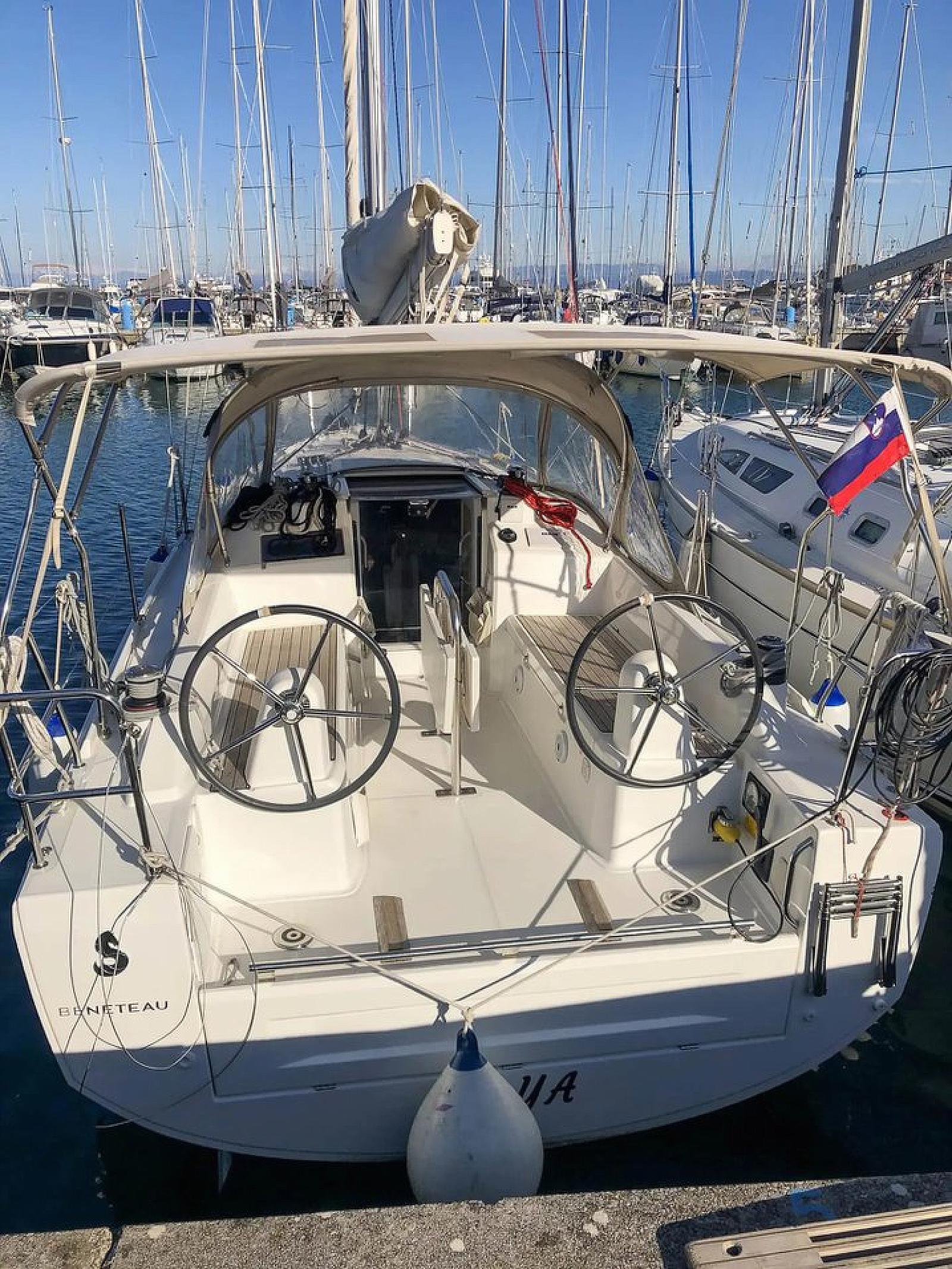Oceanis 30.1 ARYA, Foto 5