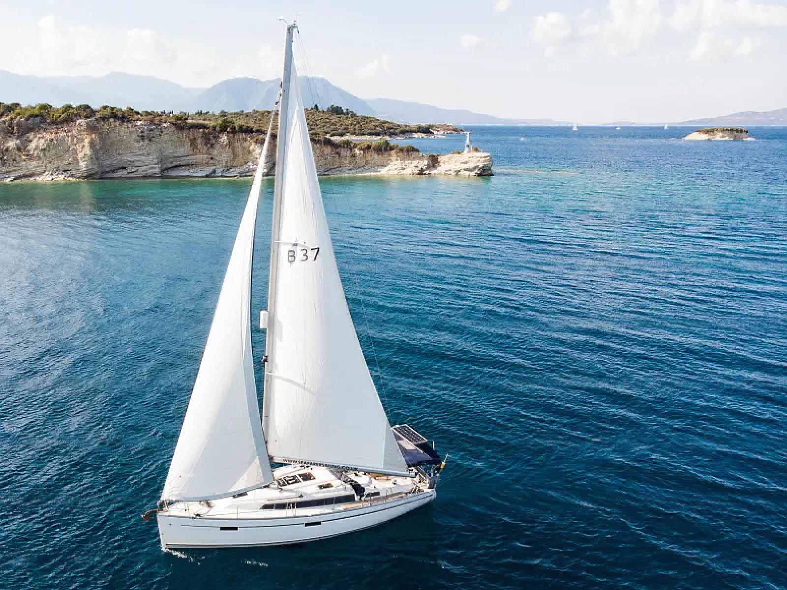 Bavaria 37 Cruiser Stairway to Heaven, Foto 3