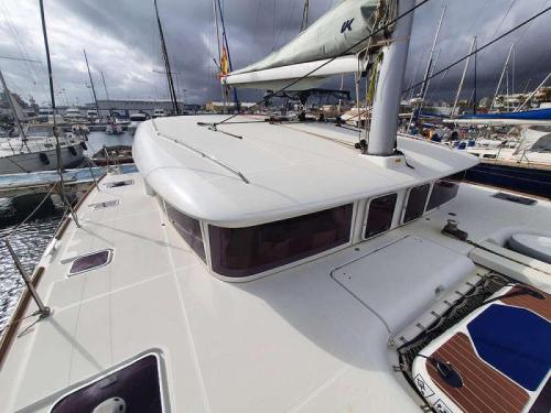 Lagoon 400