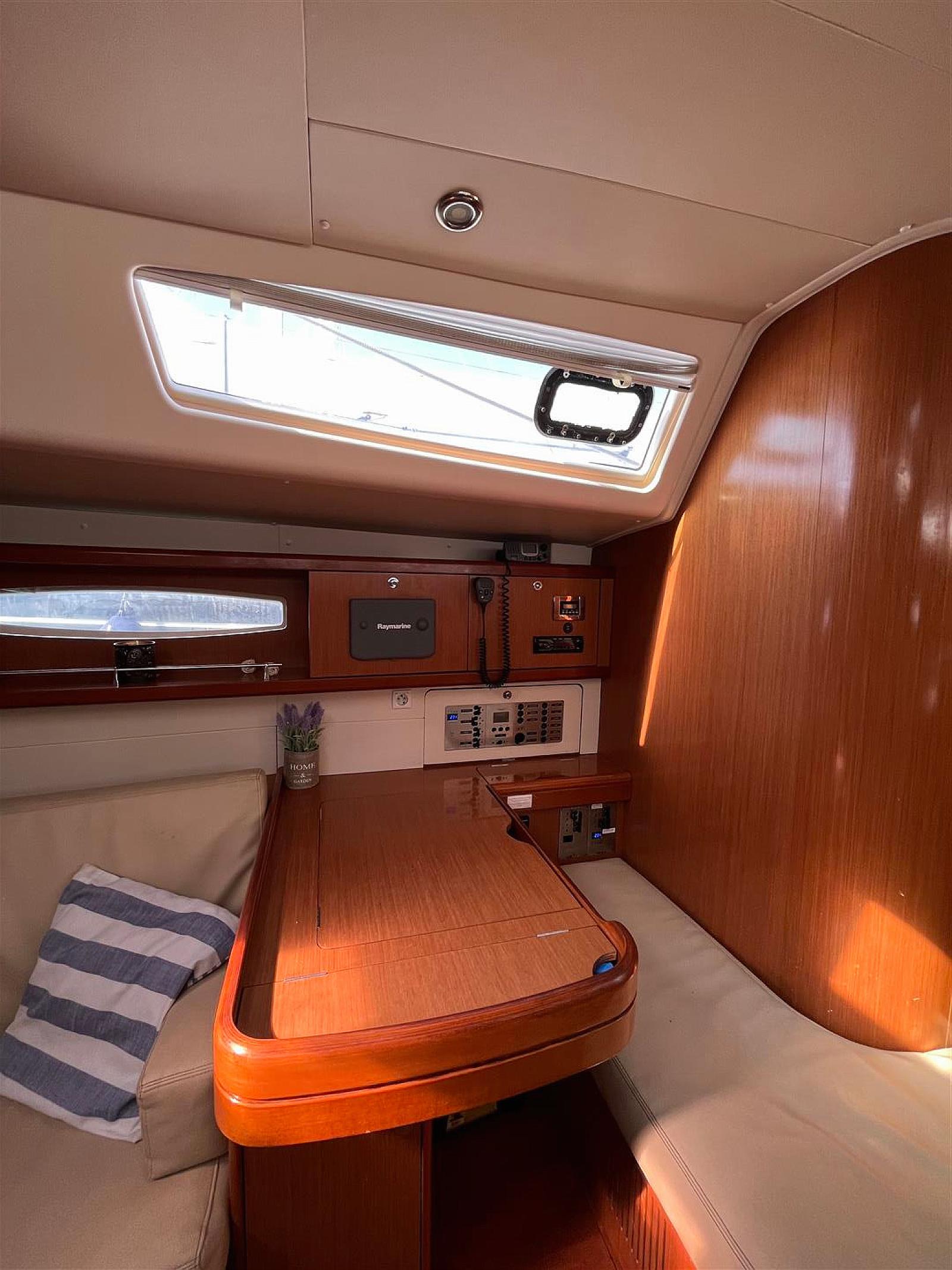 Oceanis 54 Maistra, Foto 5
