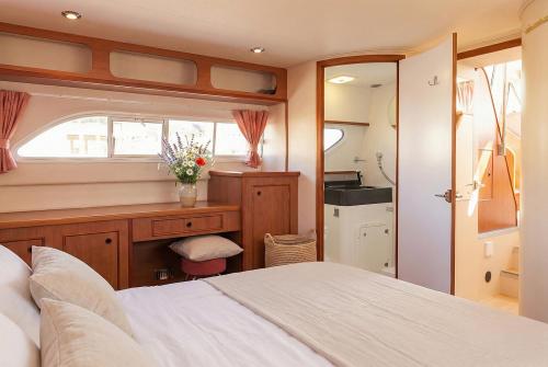 Europa E.400 Cruiser Premium XL 4 Pers., Foto 4