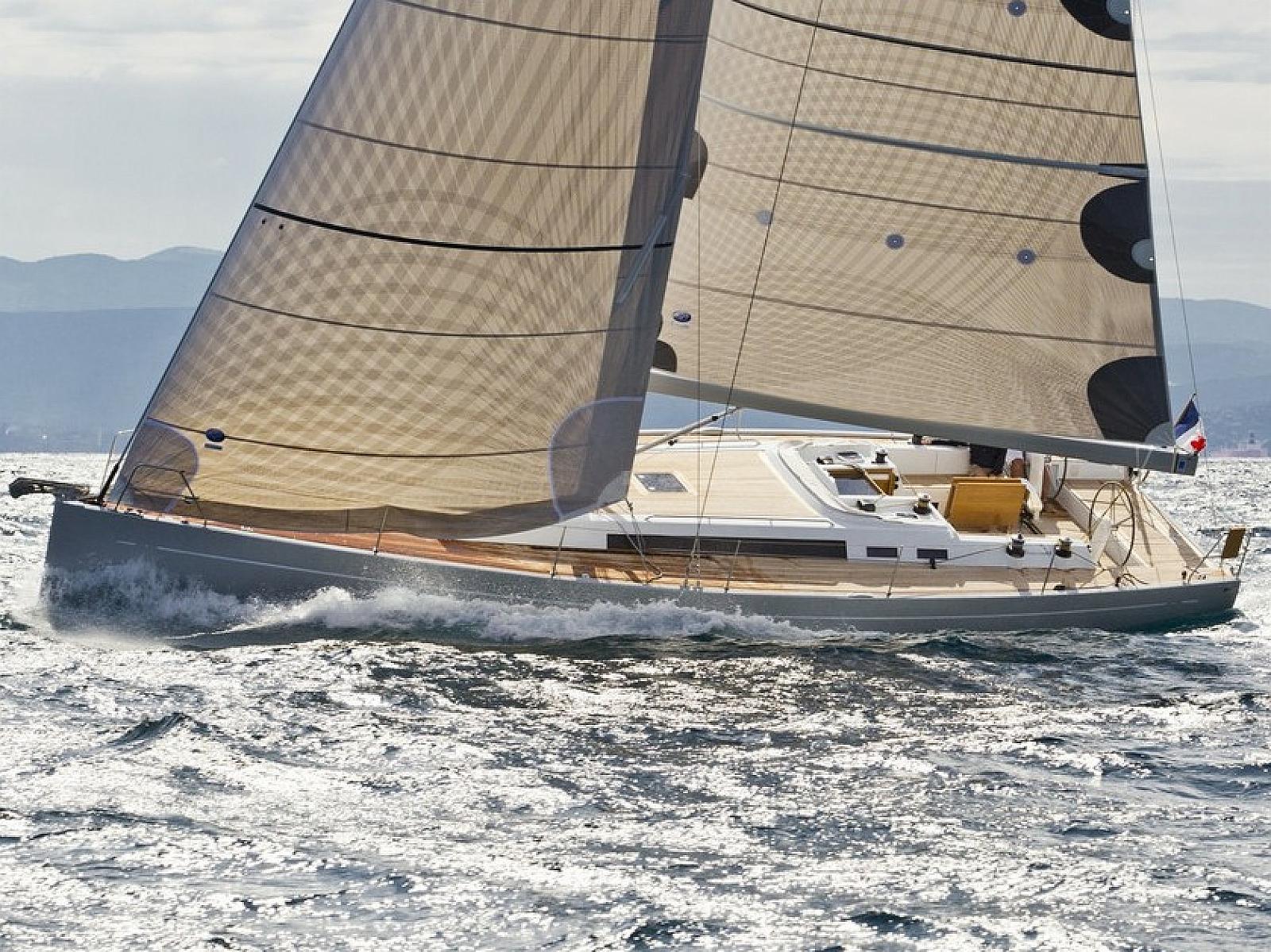 Solaris One 44 Trinity, Foto 3